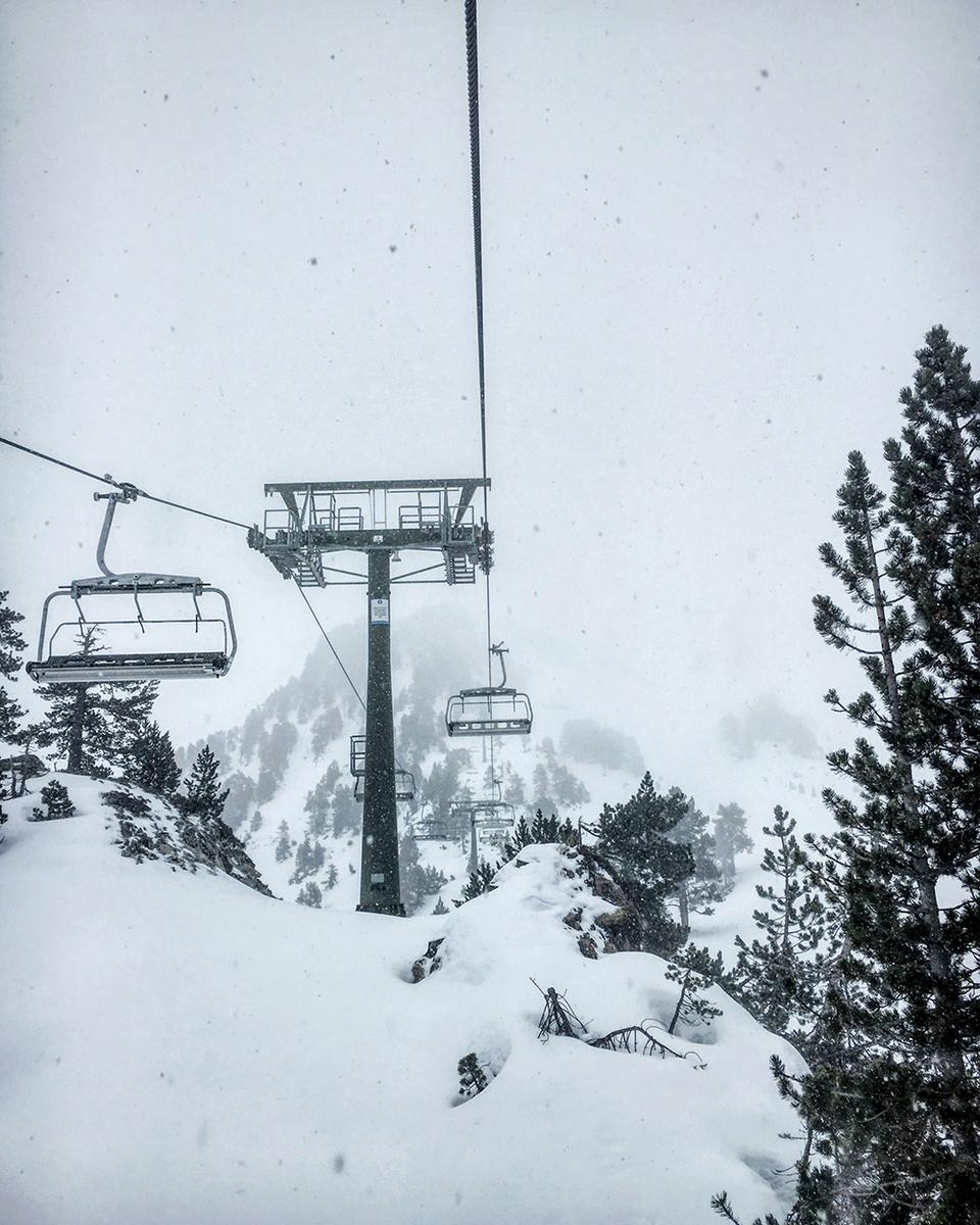 HOMELIFESTYLE-MAGAZINE-Escapada-Valle-de-Aran-Pistas-Baqueira-Beret-by-Maria-Algara-Regas