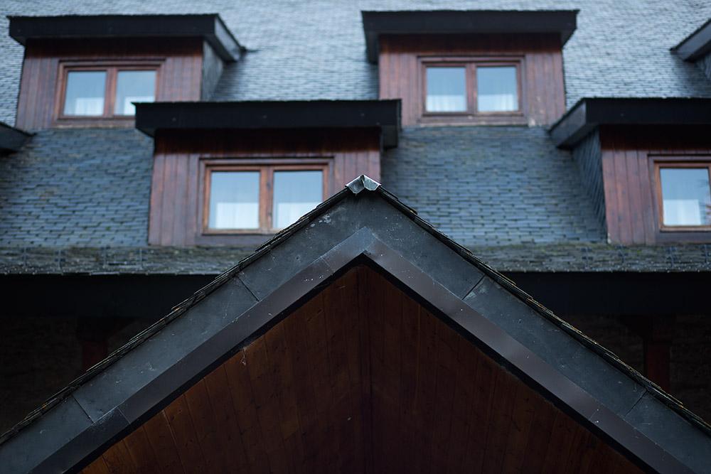 HOMELIFESTYLE-MAGAZINE-Escapada-Valle-de-Aran-Entrada-Parador-de-Arties-by-Maria-Algara-Regas