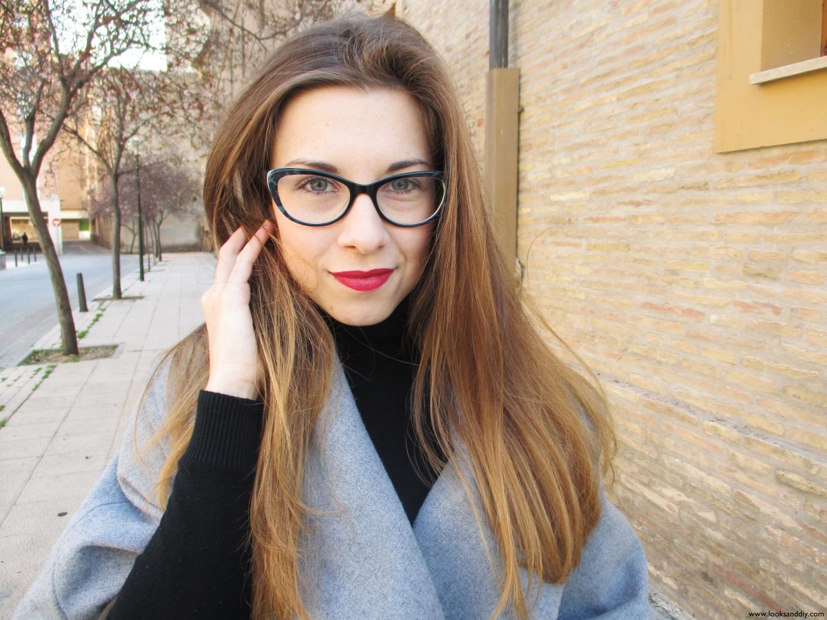 2 Outfit capa gris + DIY falda con botones