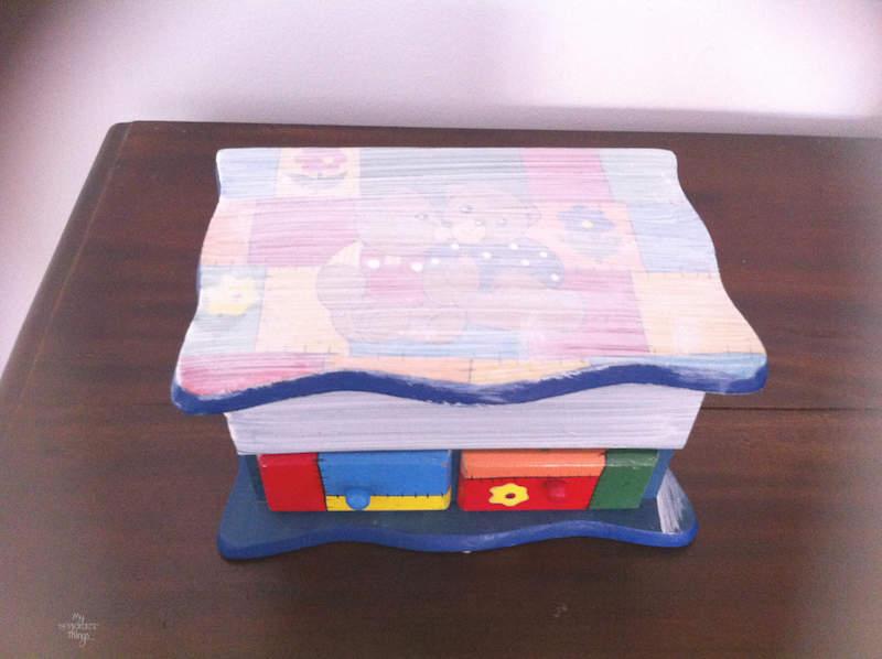 Tuneo de un joyero vintage con DIY chalk paint y una bonita lámina