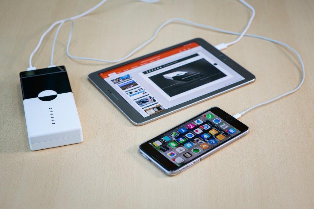 Grafeno, un material para cargar baterías en 5 minutos que triunfa en el Mobile World Congress