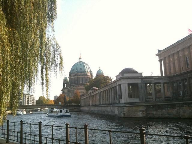 5089796553_746970579c_z