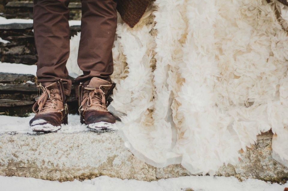 Una boda invernal por Blanco y Caramelo en All Lovely Party