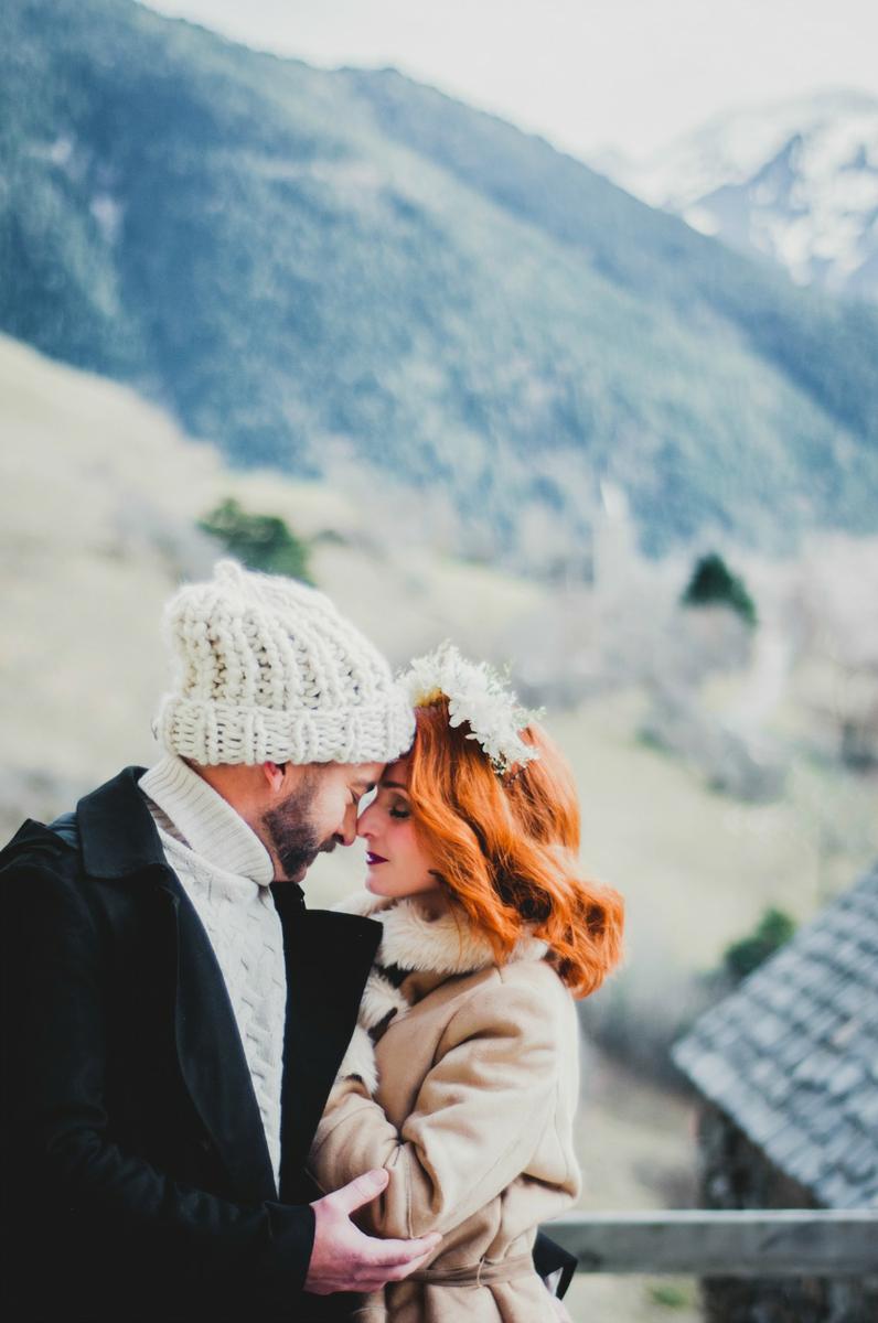 Una boda invernal por Blanco y Caramelo en All Lovely Party