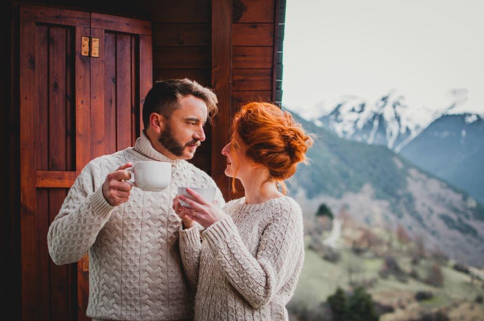 Una boda invernal por Blanco y Caramelo en All Lovely Party