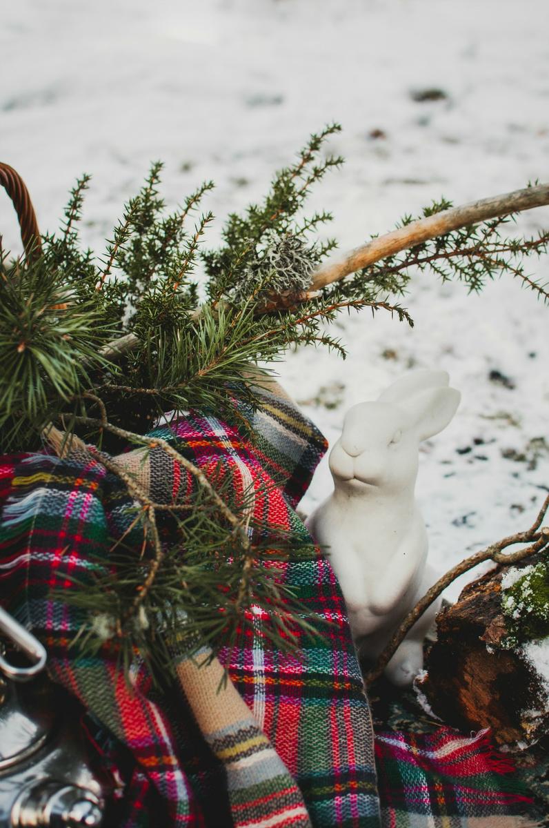 Una boda invernal por Blanco y Caramelo en All Lovely Party