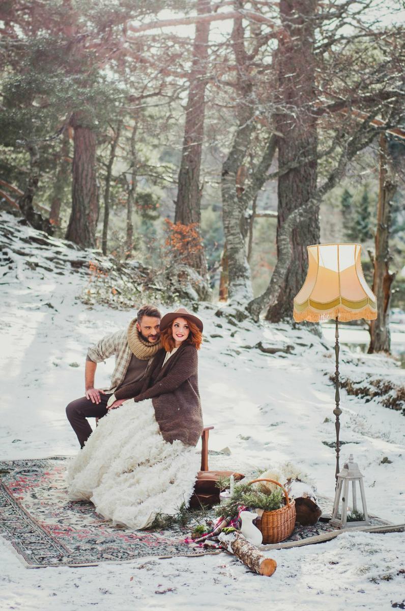 Una boda invernal por Blanco y Caramelo en All Lovely Party