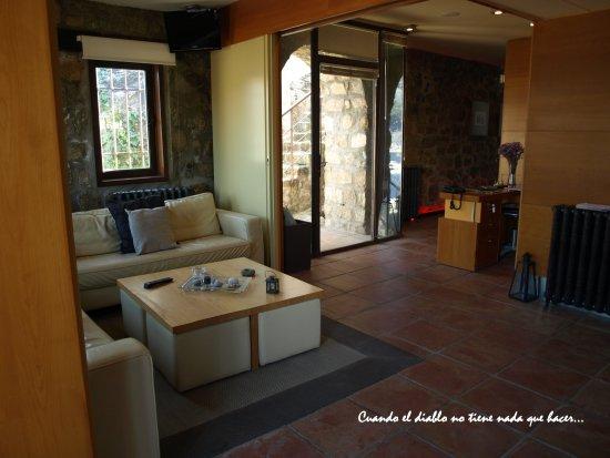 Recepción y sala de estar