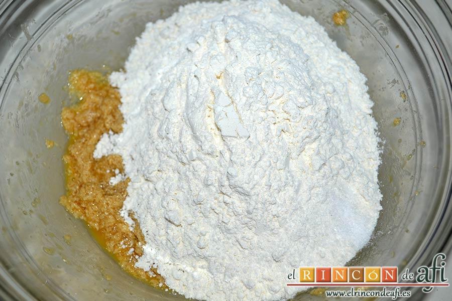Brookies, añadimos la harina, la sal y la levadura