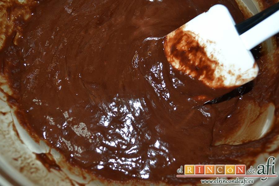 Brookies, mezclar bien