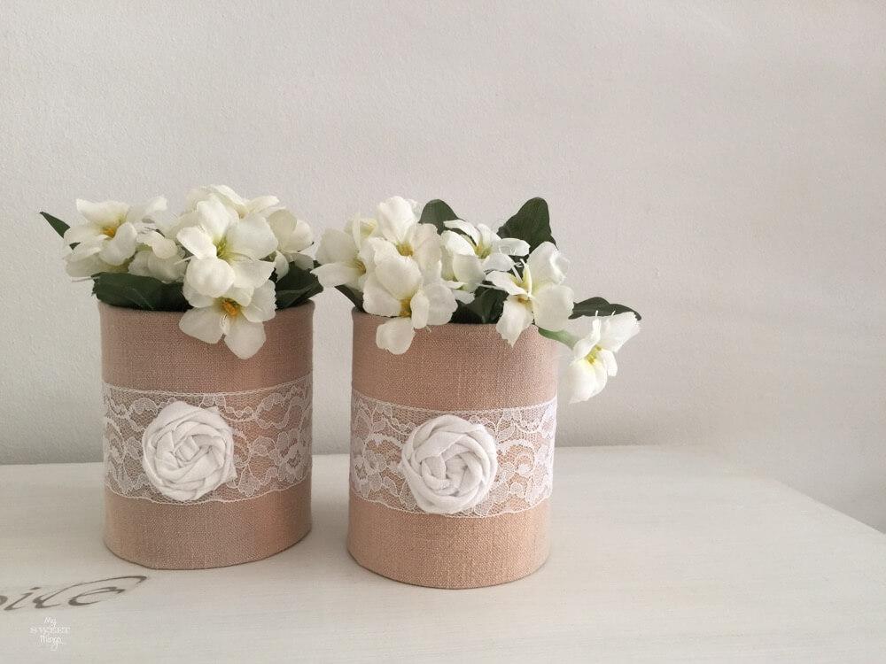Fabric wrapped tins to get some pretty vases, and easy and cheap DIY