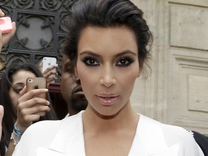 contouring-Kim-Kardashian-2