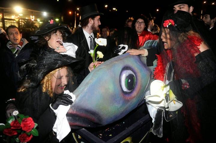 Easter tradition for kids - Sa Jaia Corema, Lent and the Sardine Burial