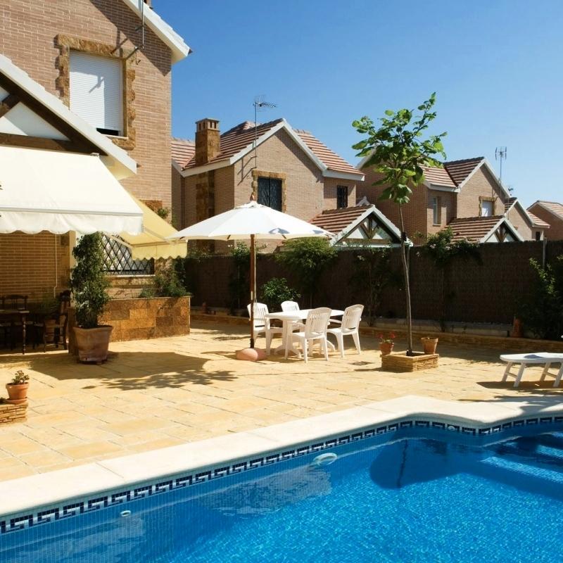 COMO ELEGIR UN DECORADOR PARA EL JARDIN