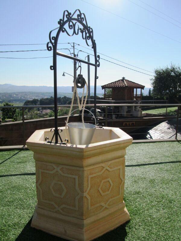 POZO PARA LA DECORACION DE JARDIN GOZO OCRE