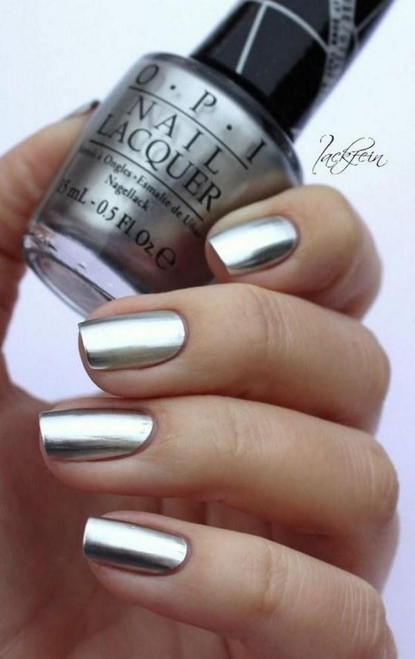 esmalte de uñas metalico