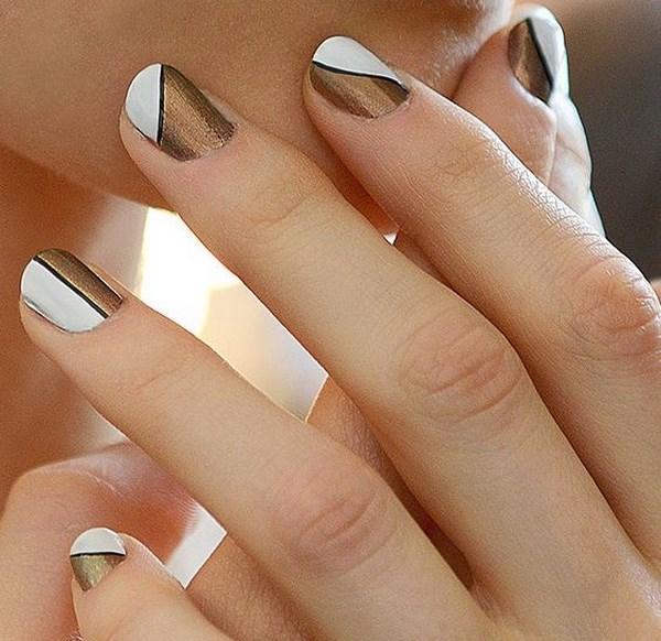 uñas metalizadas con blanco