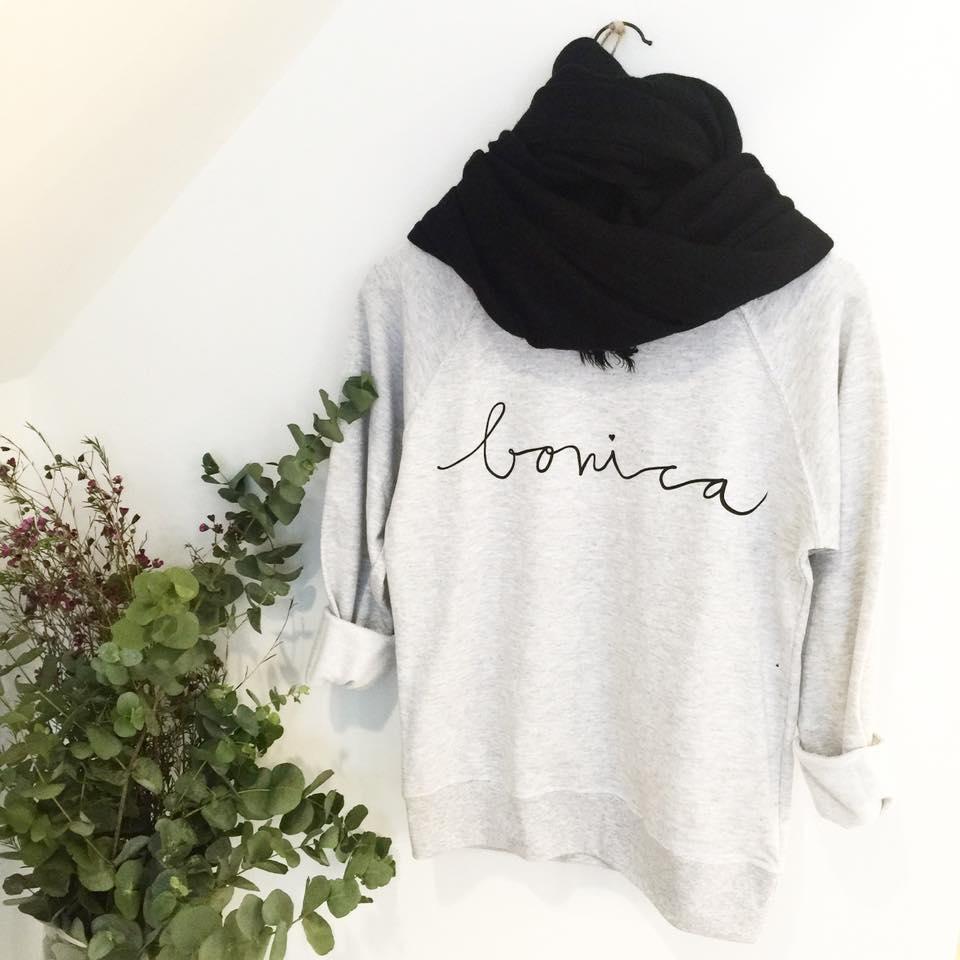sudadera-bonica-maow-design-shop-en-love-it-sara