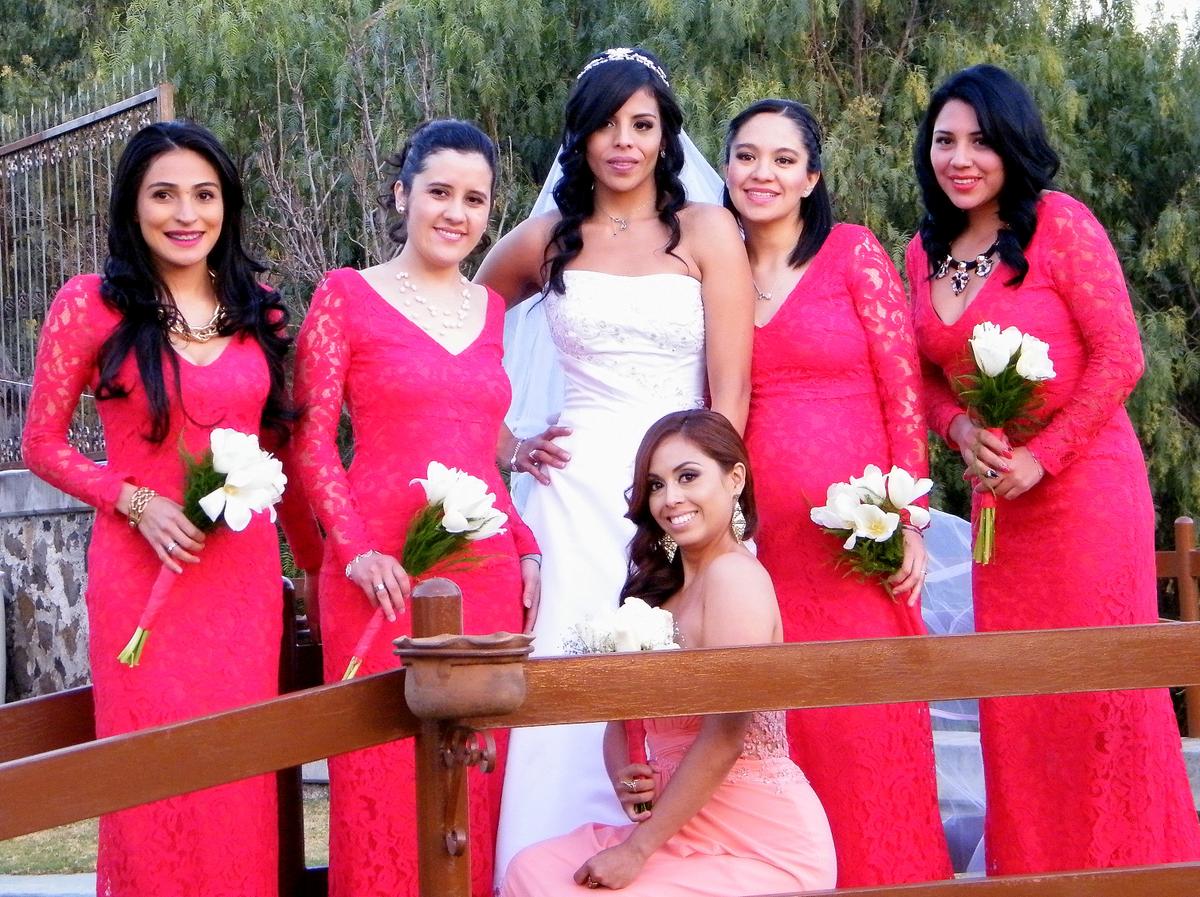 Osiris y sus Damas de Honor.jpg