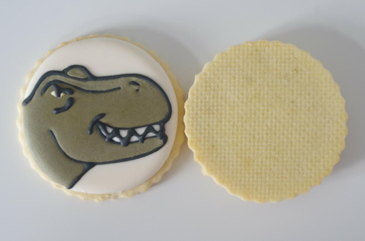 doctorcookies dinosaur cookies (18).JPG