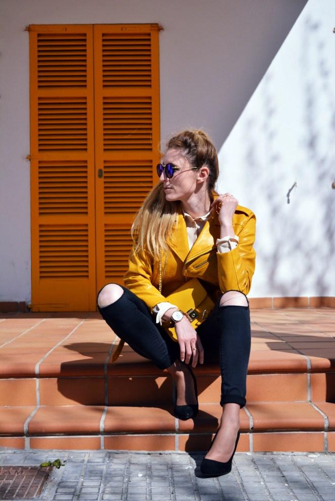 paula casielles yellow biker 2