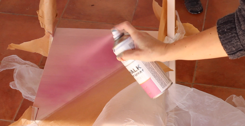 Pintar una silla de Ikea con chalk paint spray 3
