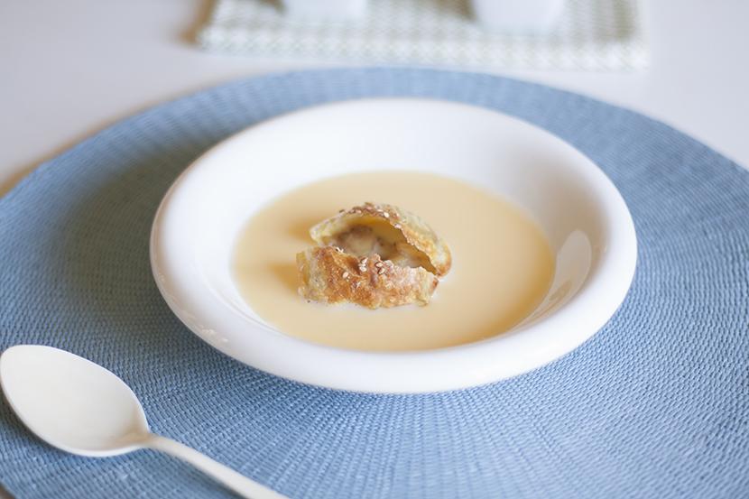 la-cuchara-azul-crema-inglesa-romero-pasta-wonton-manzana-strudel-2