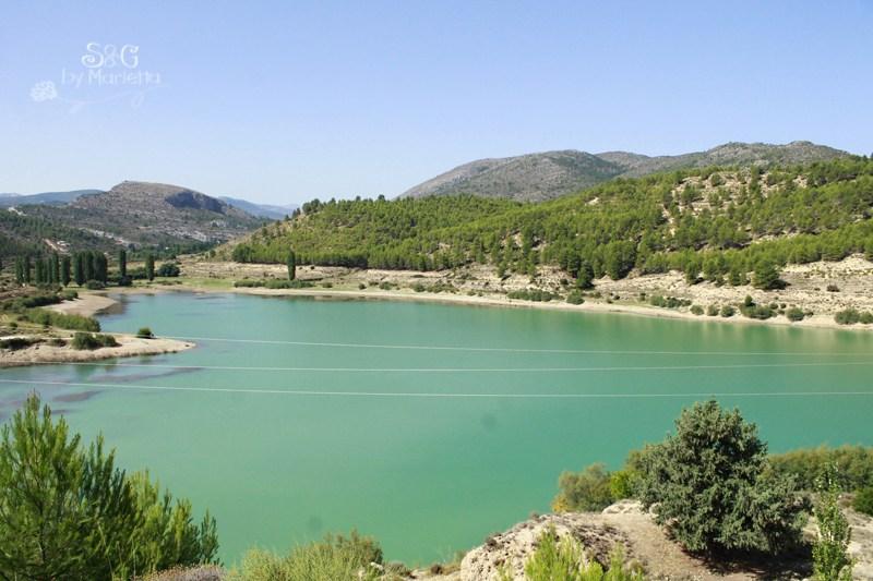 Paisaje Lago Nerpio, Miel, Pan quemado nueces y miel, Bollitos de miel y nueces, Miel de Nerpio, nueces de nerpio, bollitos suizos, bollos suizos, sweets and gifts, recetas de bollos, recetas de bollitos, nogales, río nerpio, Albacete
