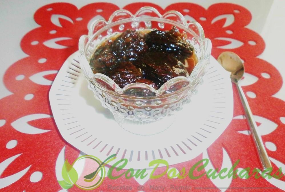 Ciruelas pasas a la sidra