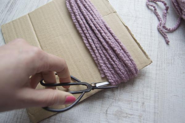 diy_cambio_look_manta_borlas_blog_ana_pla_interiorismo_decoracion_5