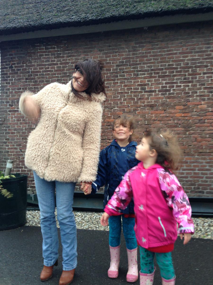 El viento, nos vuelve locas.