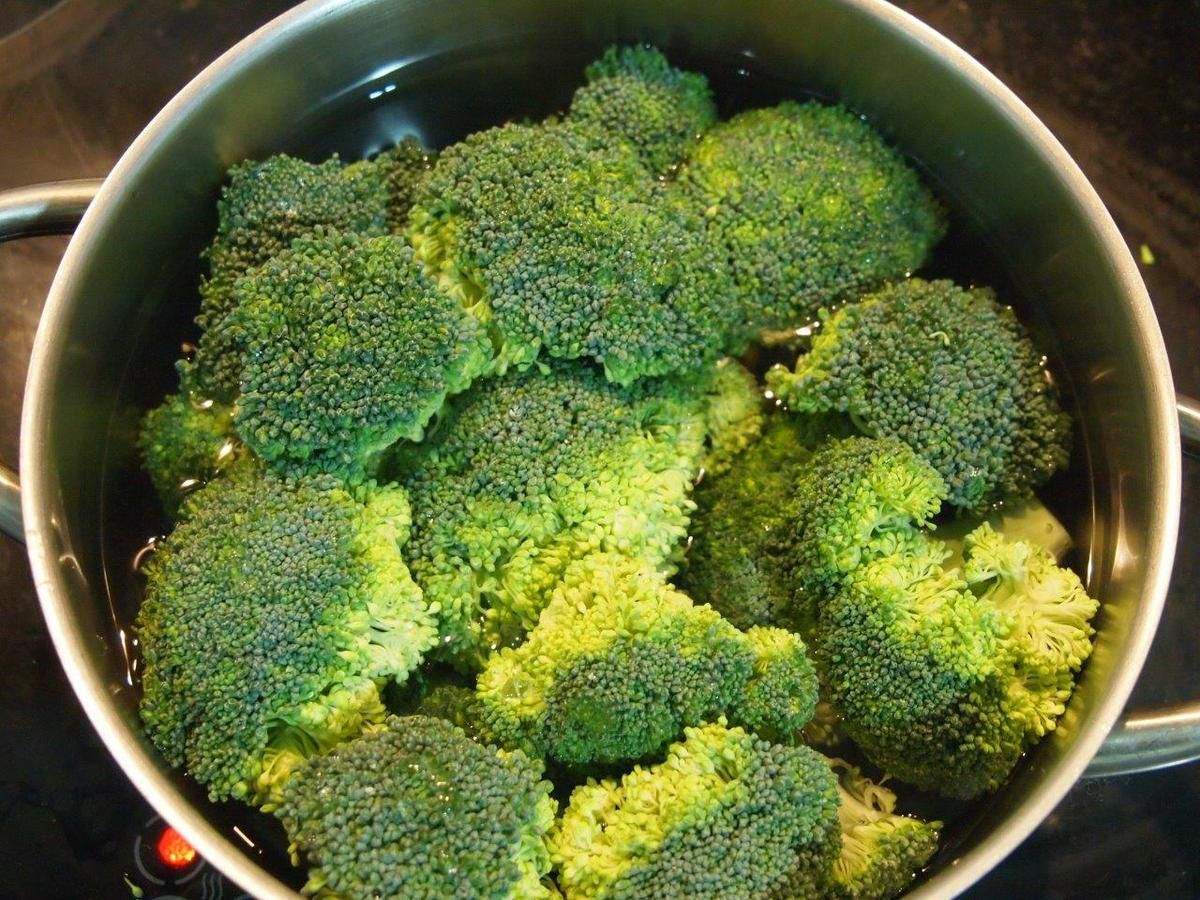 Brócoli cociendo