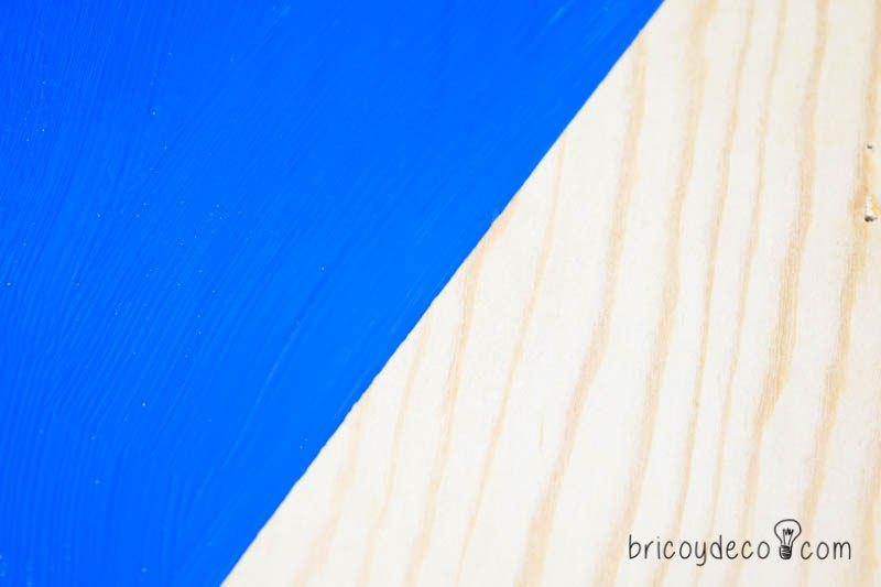 truco para pintar líneas perfectas con cinta de carrocero