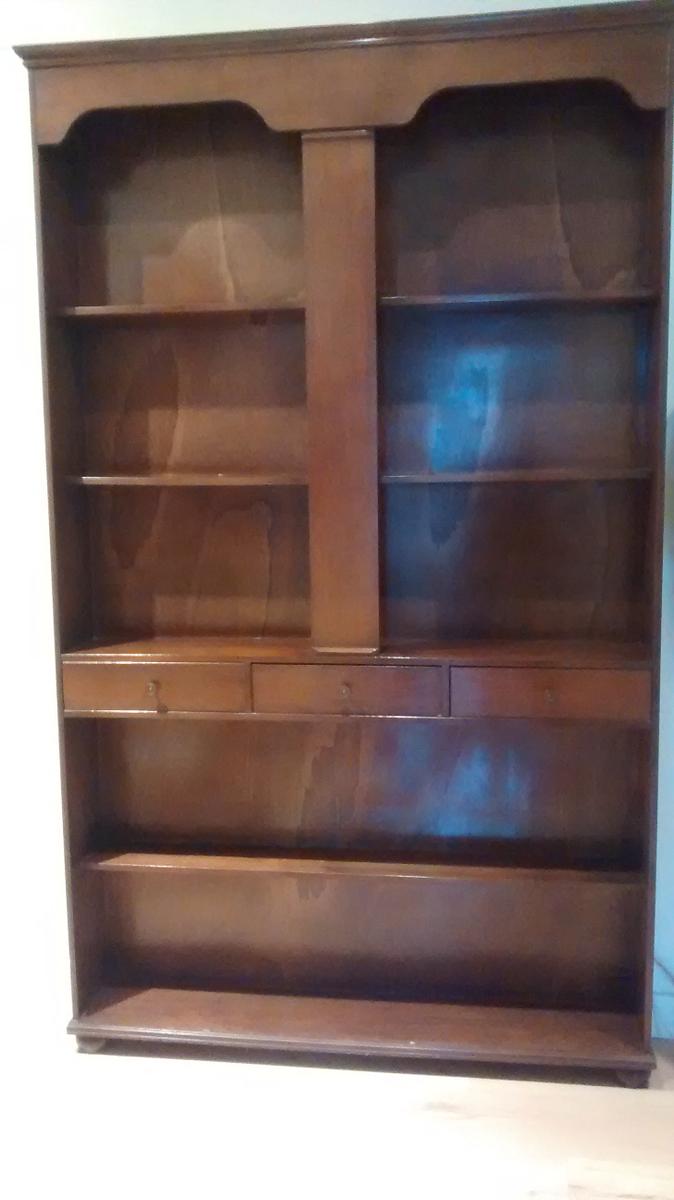 Estantería vintage antes