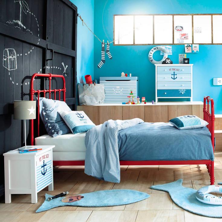 cama de hierro roja maisons