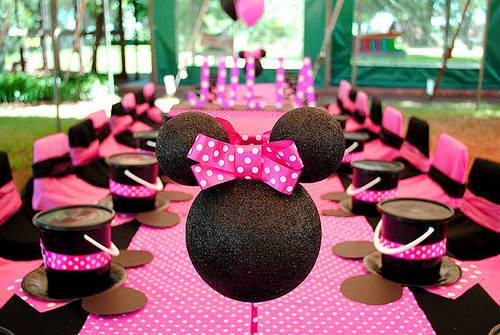 mesa decorada de minnie mouse