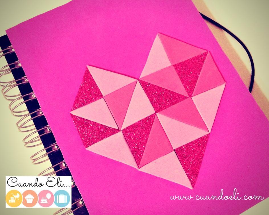 Libreta decorada con corazón geométrico