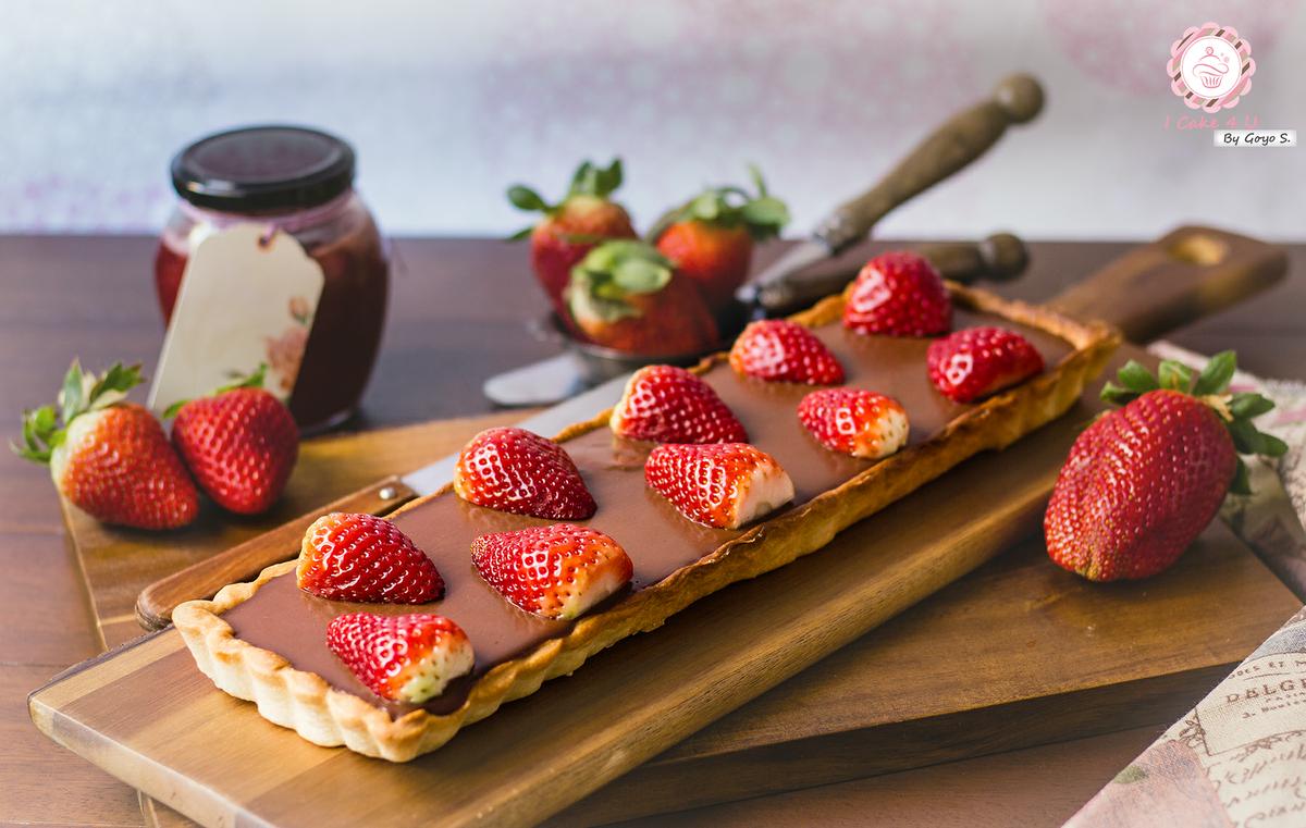 Pie de Chocolate y mermelada de fresas. Receta Vegana