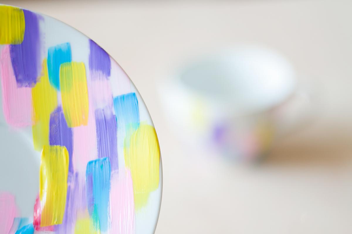 DIY personaliza una vajilla con pintura de cerámica