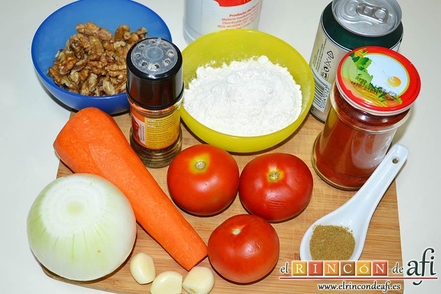 Ternera en salsa con cominos, cerveza y nueces, preparar los ingredientes