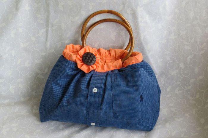 reciclar una camisa en un bolso