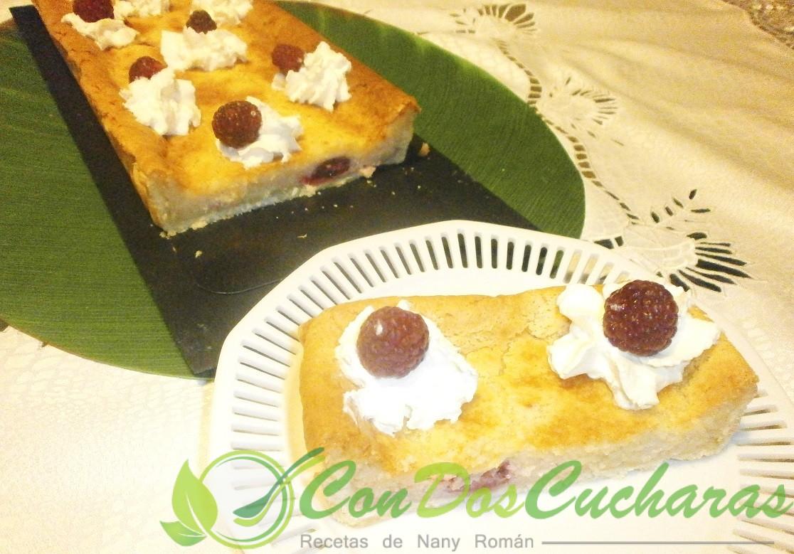 Tarta de chocolate blanco y frambuesas