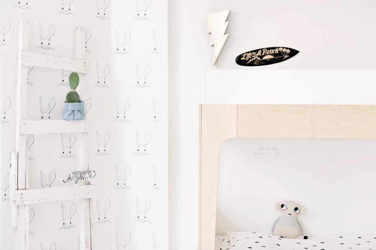 dormitorio infantil de estilo escandinavo 