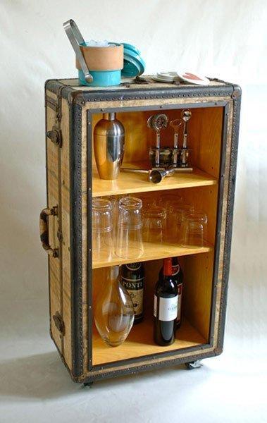 decorar con maletas y reciclar como mueble bar