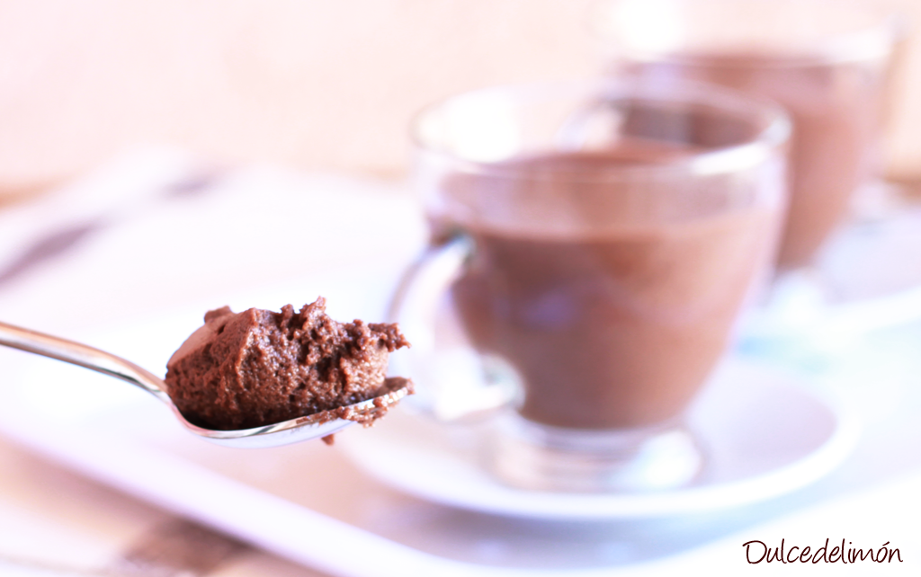 Mousse de crema dark cookie