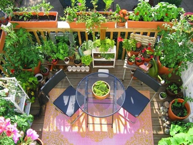Claves para poner al día tu terraza, patio o balcón pequeño | Decoración
