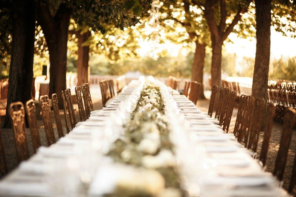 Mesas imperiales para la decoración de bodas