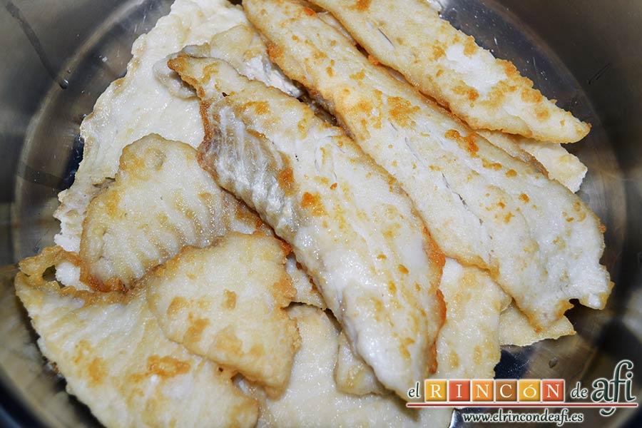 Bacalao a la tranca con pimientos asados, así hasta que esté frito todo el pescado