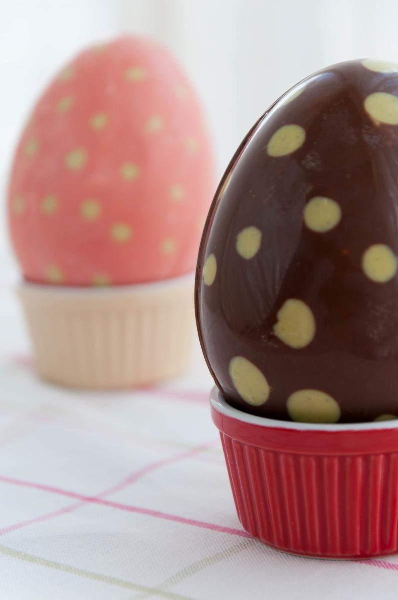 Huevos de pascua de chocolate