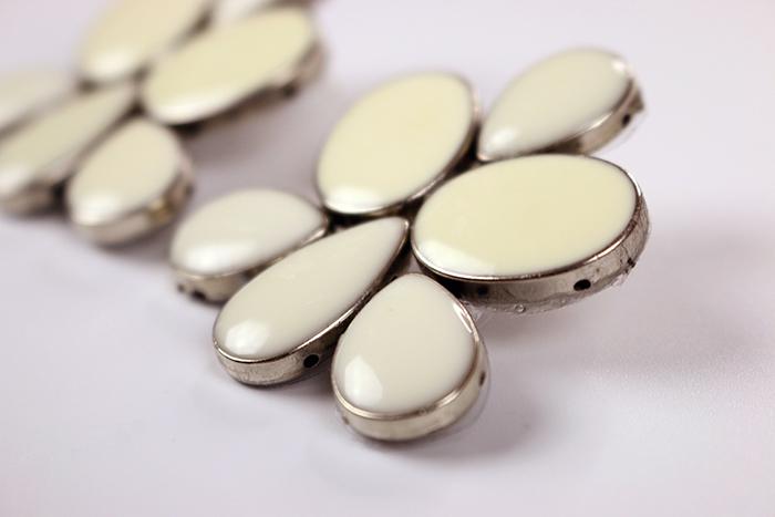 maxi-pendientes-blancos